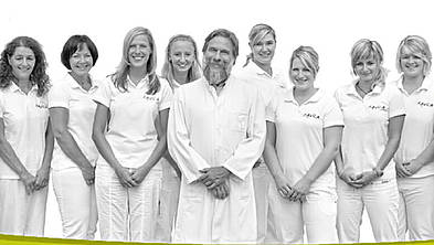 Dr. Frohn und das Team der AVILA Augenpraxisklinik