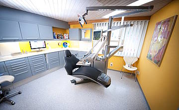 Zahnarztpraxis Gommiswald, GoDent, Dr. med. dent. Saina Zimmermann